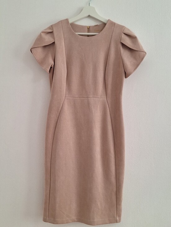 Calvin Klein Dresses & Skirts - Calvin Klein Blush Pink Midi Sheath Dress with Structured Puff Sleeves